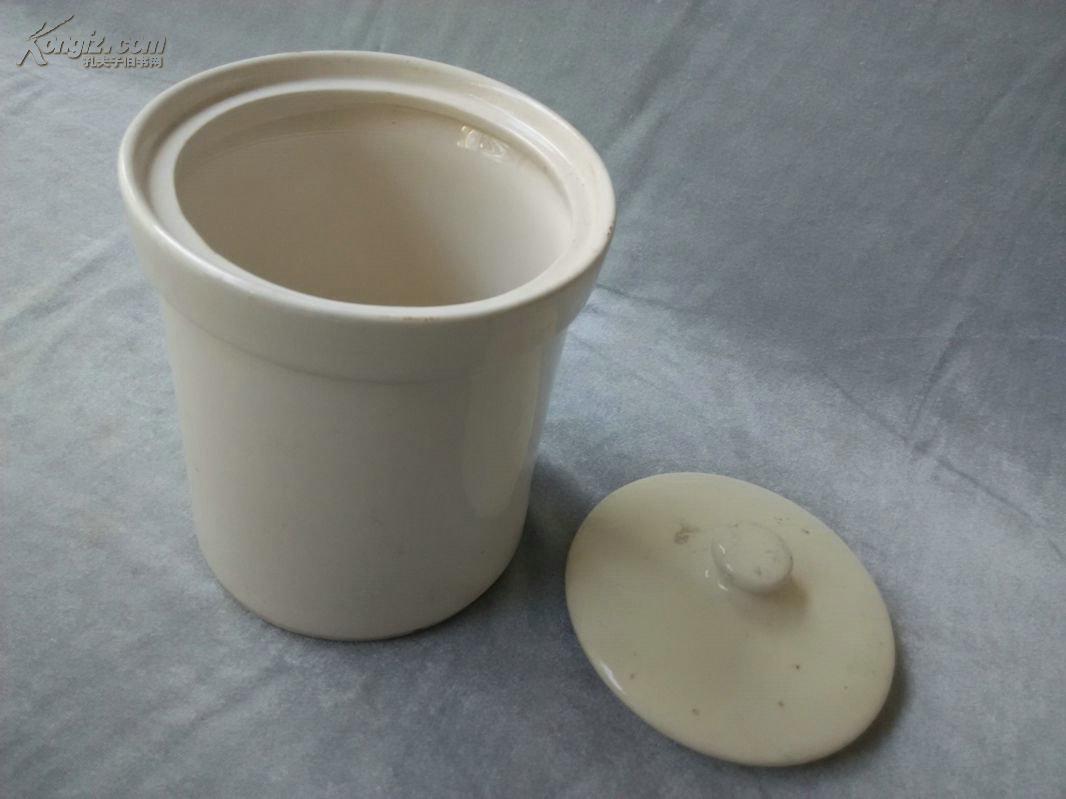 *不多见的乳白釉直筒型老瓷盖罐,全品带盖