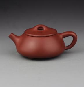 宜兴紫砂壶  周国君  原矿鸡血红泥  石瓢【附作者保真证书及作品照片