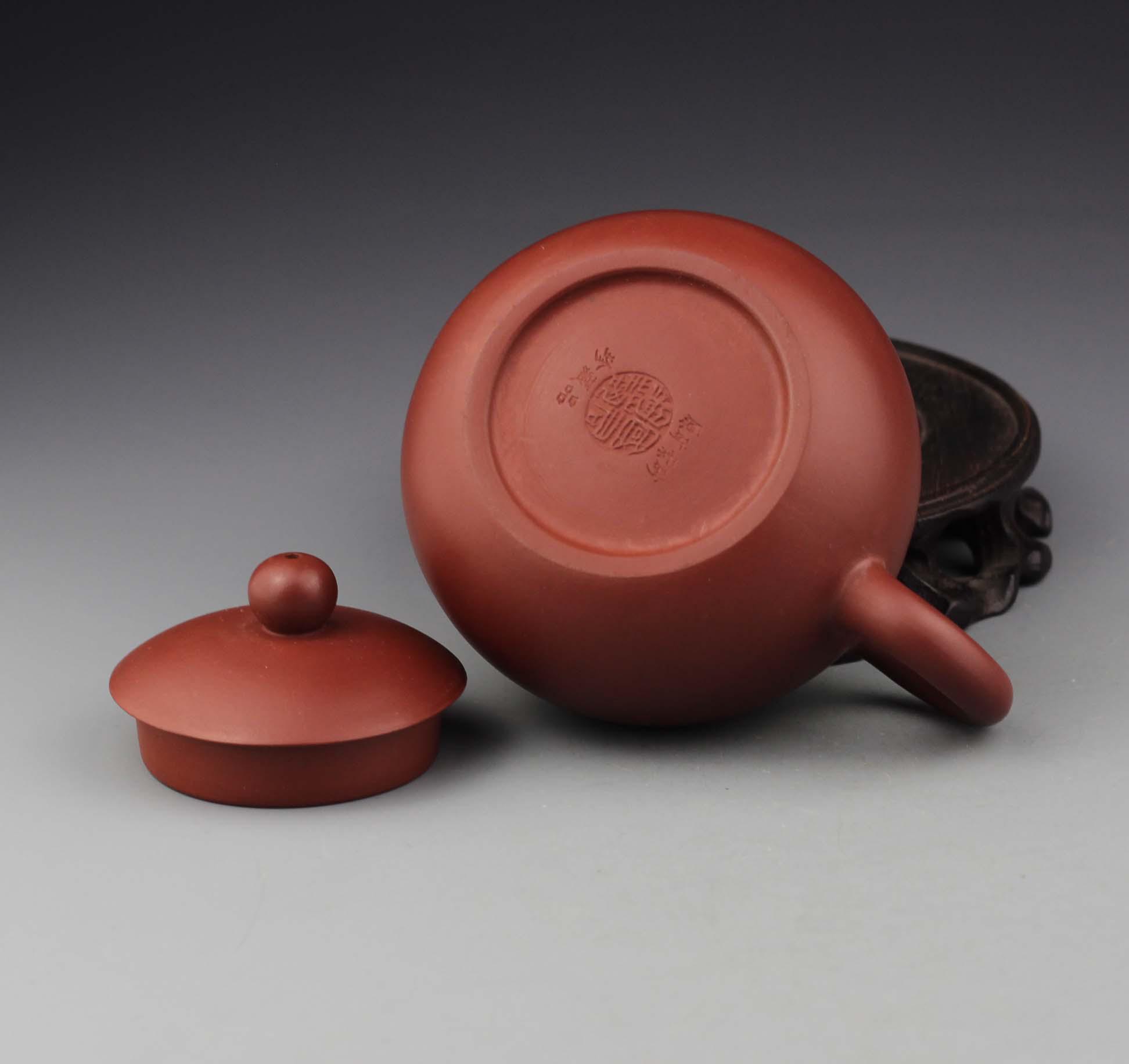 宜兴紫砂壶周国君原矿鸡血红泥西施壶附作者保真证书及作品照片