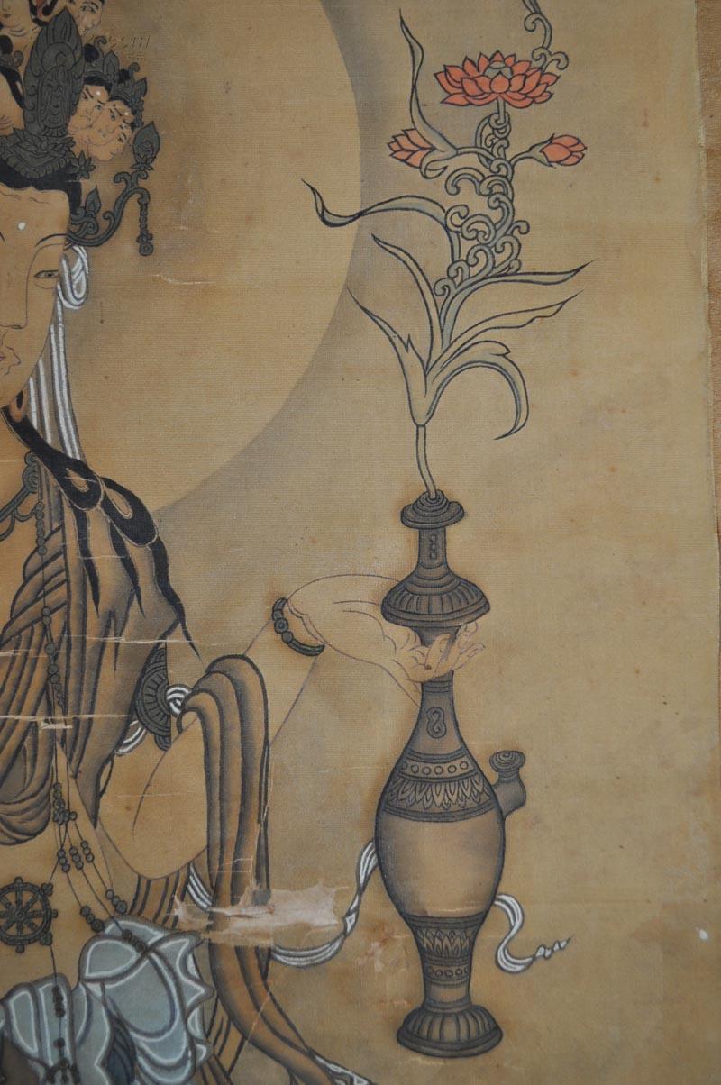 一幅画工绝对精美的工笔绢本古画【菩萨】立轴 蝇头小楷提拔 无款