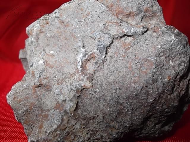 全球首次发现玛瑙陨石!美国发现水晶陨石,长春和山东发现了石英陨石.