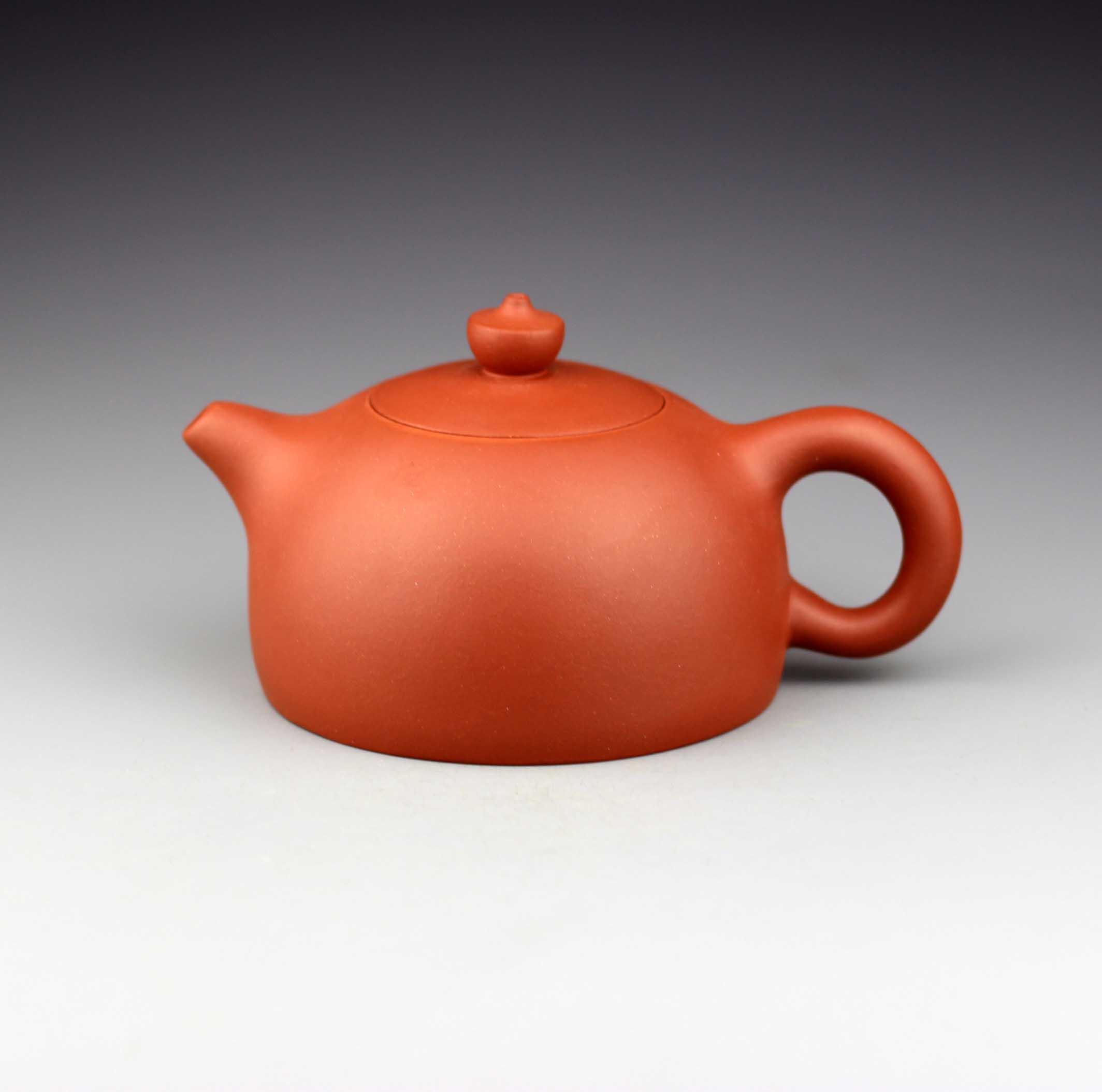 宜兴紫砂壶 周国君 原矿清水泥 半月壶【附作者保真证书及作品照片】