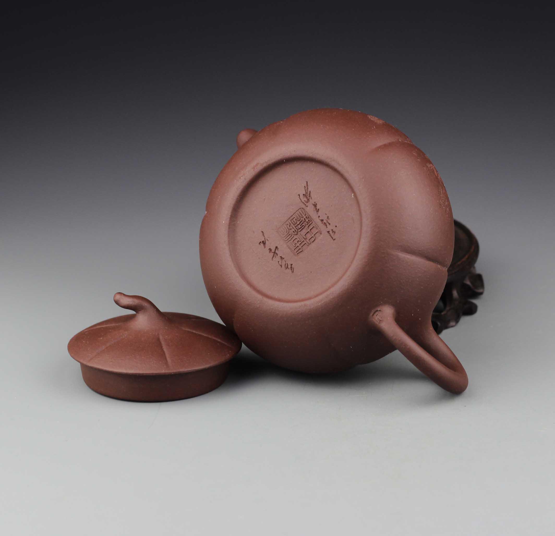 正品宜兴紫砂壶周婷柿扁壶