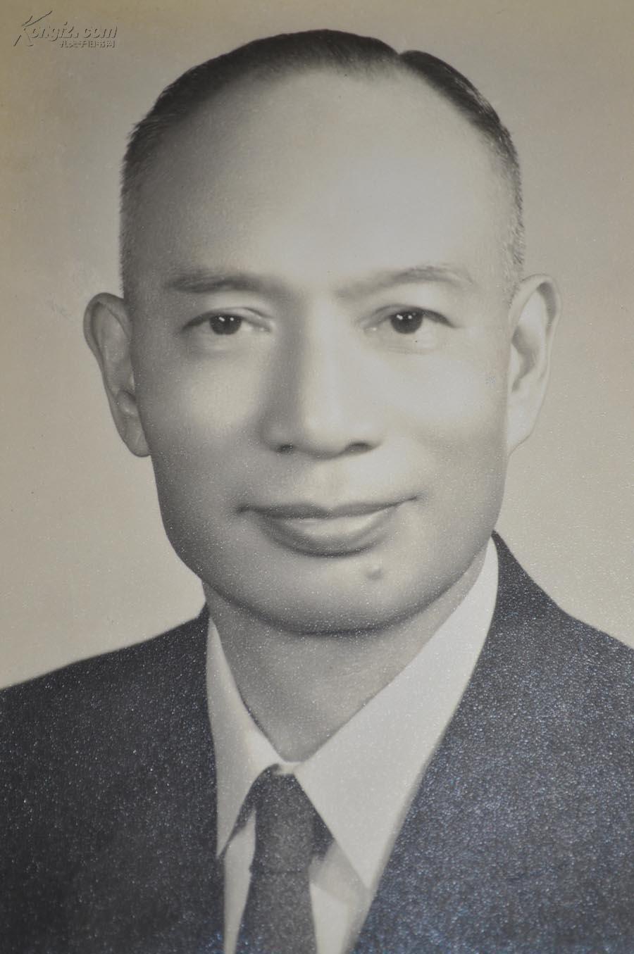 国民党高级将领黄杰签名老照片连卡纸