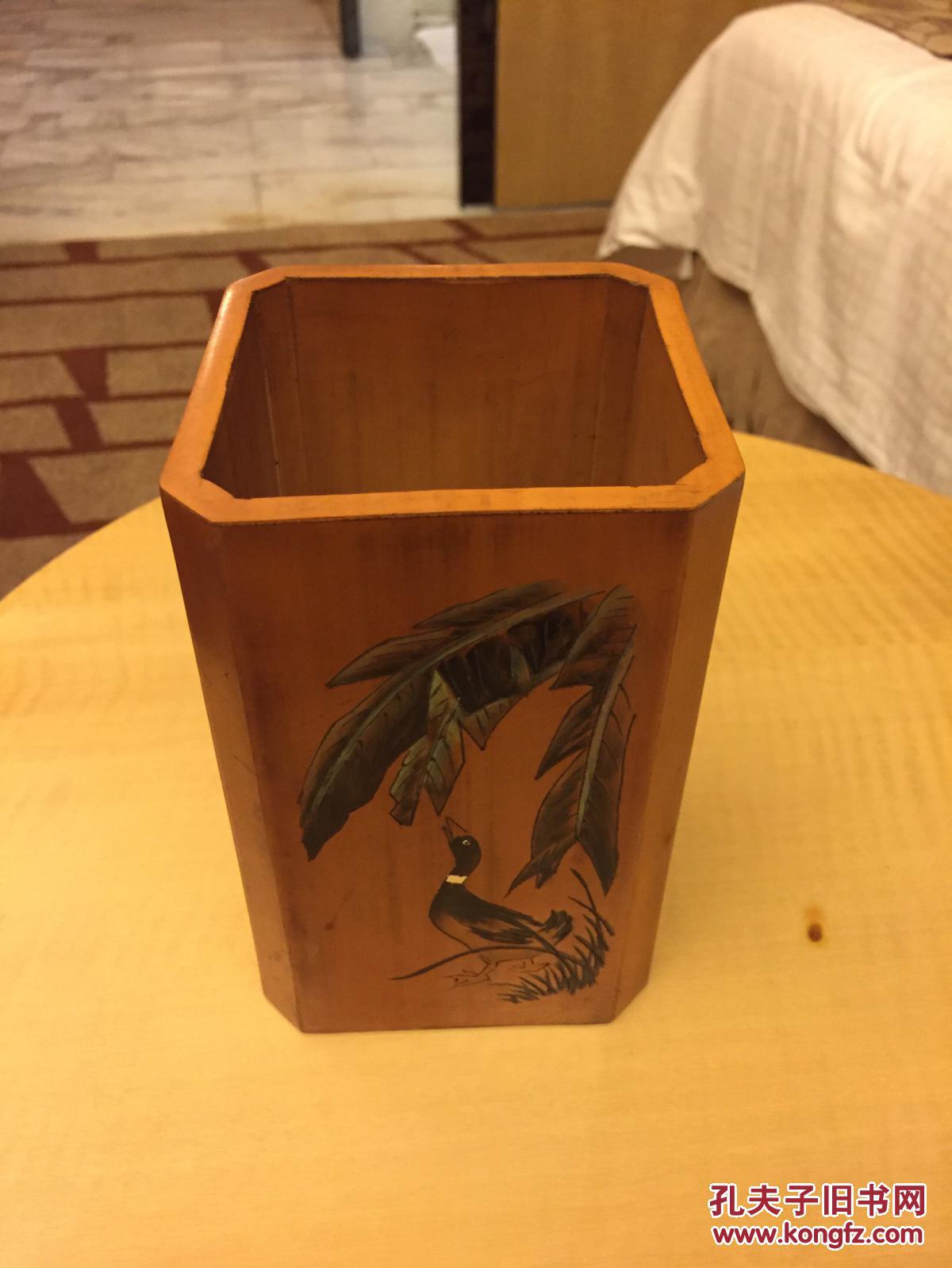 宝庆竹刻:竹簧笔筒(方形)