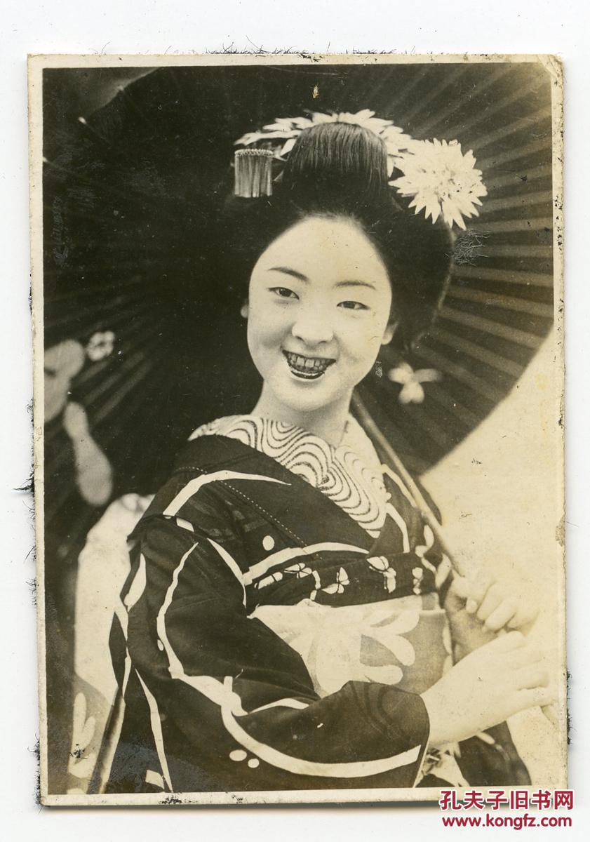 泛银 漂亮 日本艺妓 4张 昭和时代日本女星 2张 共计6张 拍品编号