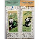 【精品文房】非常难得的70年代书签系列《熊猫》套装8枚。未拆封，纯手工剪！(包老包真)挑一个喜欢的书签，让它成为你爱书的眼睛吧……