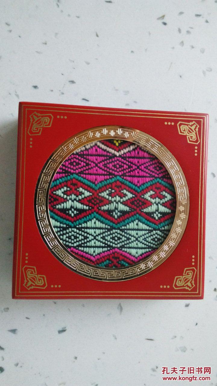 海南黎家织锦【吉祥三宝:笔筒,镇尺,名片盒办公三件套】