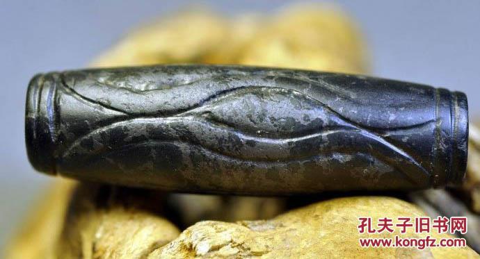 陨石天珠老天珠真正的天珠真品遍布似镍属金属器表还有几个闪光的晶体