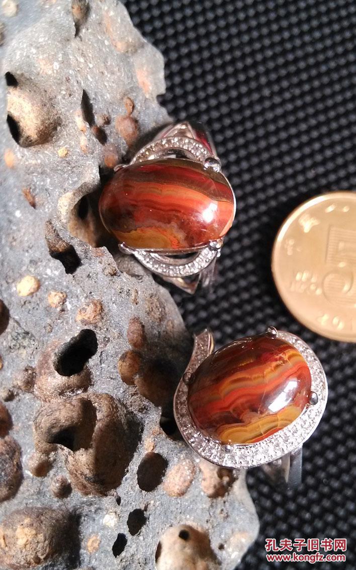 两款同料战国红玛瑙女戒(戒面为带丝冰飘料