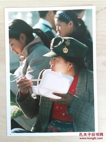 投稿（参赛）摄影作品——快餐 90年代 北京摄影师滕科的摄影作品