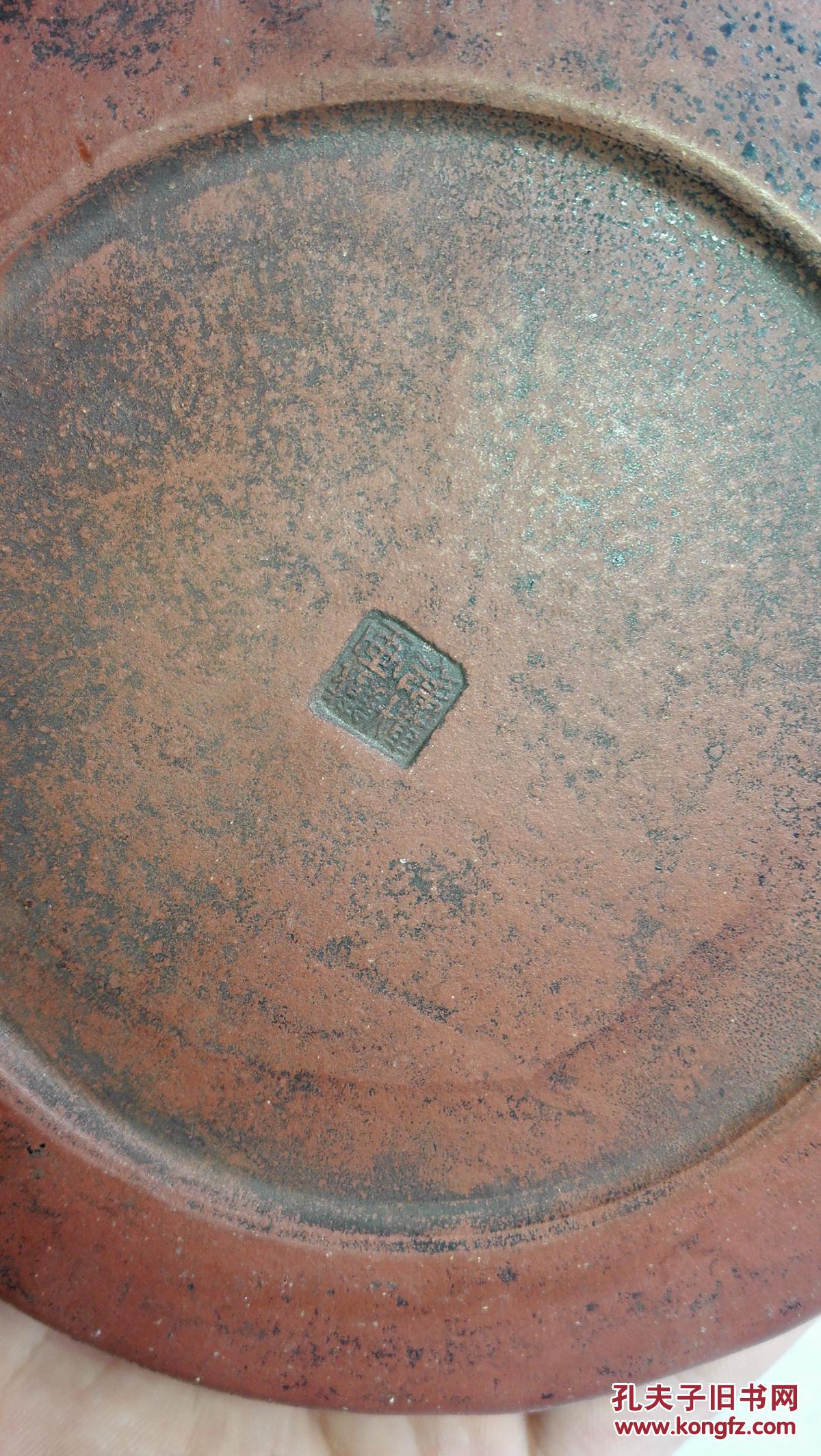 清代手工雕刻紫砂名家,作品笔筒,古朴典雅自然,包浆好 拍品编号