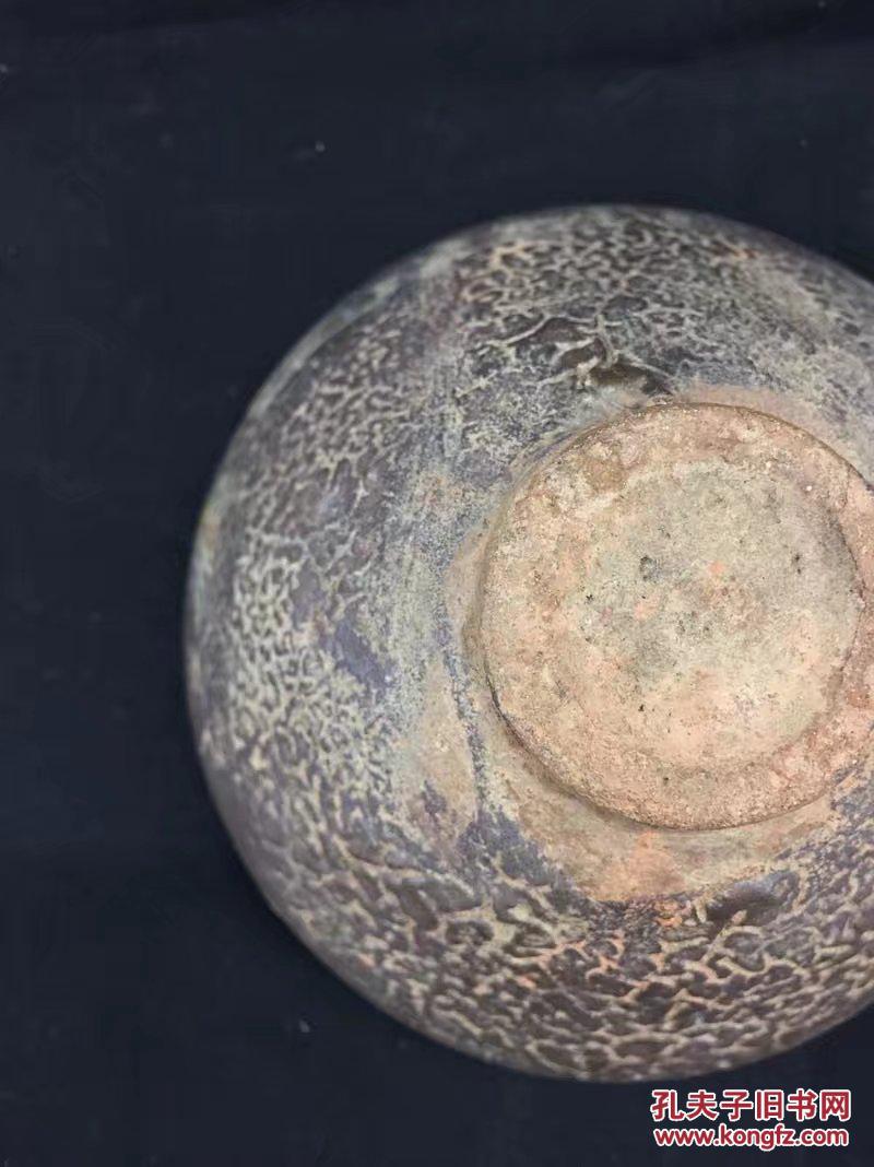 龟龄鹤千秋:宋代龟背纹建盏.造型古朴端庄,釉纹苍拙厚朴.