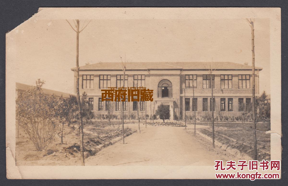 民国老照片,暨南大学洪年图书馆,1937年在炮火中化为废墟,珍贵影像
