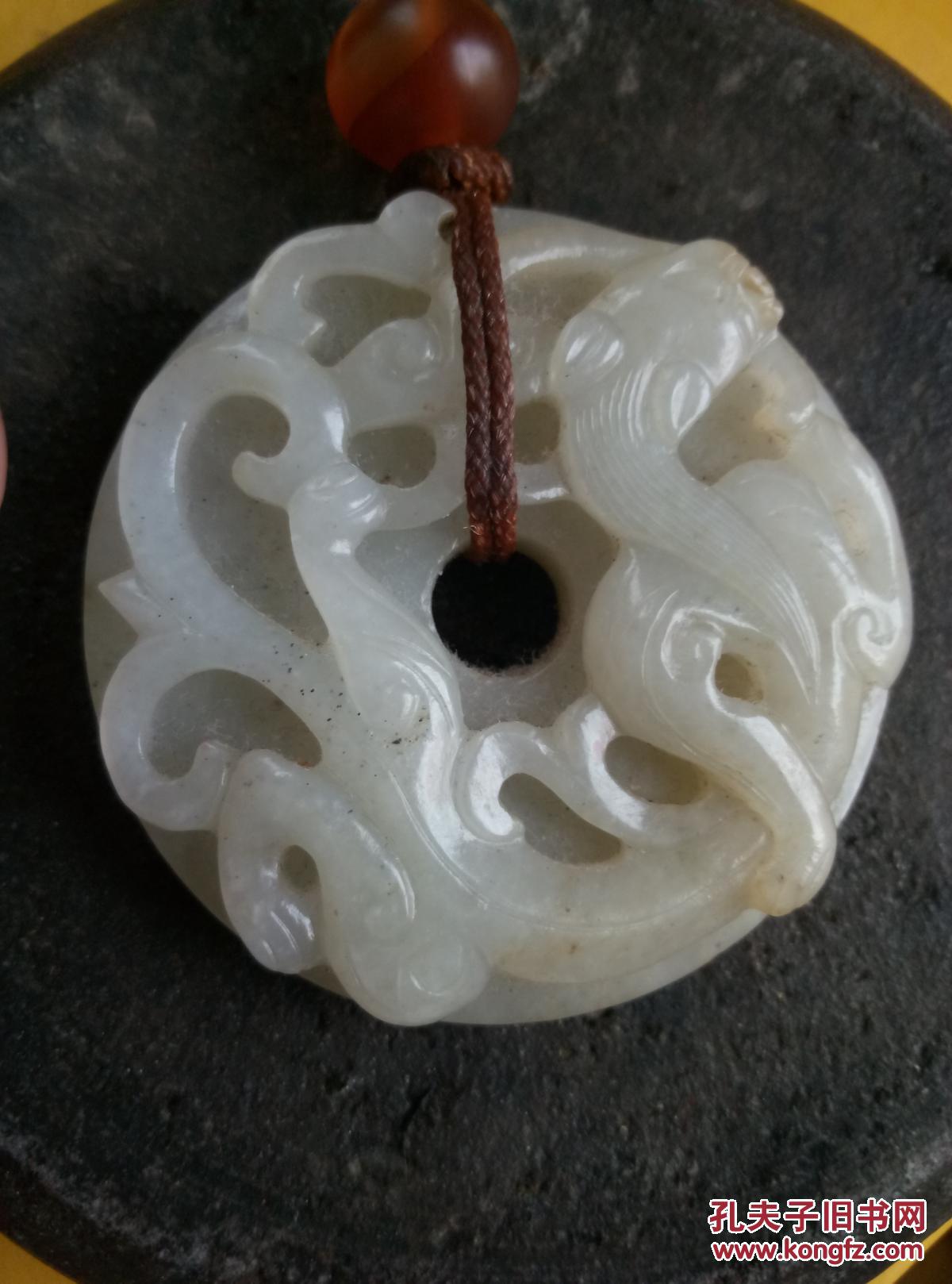 清代螭龙玉璧已鉴定