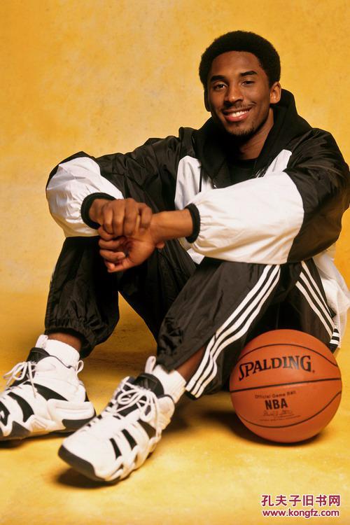 科比湖人队青涩时光篮球明信片套装(十张)