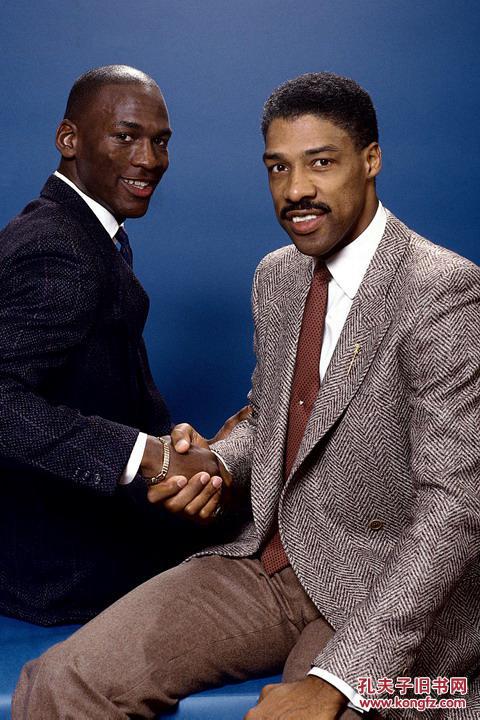 乔丹各个时代经典合影篮球明信片套装(十张)