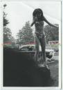 大约六七十年代穿比基尼泳装的日本青春少女照片