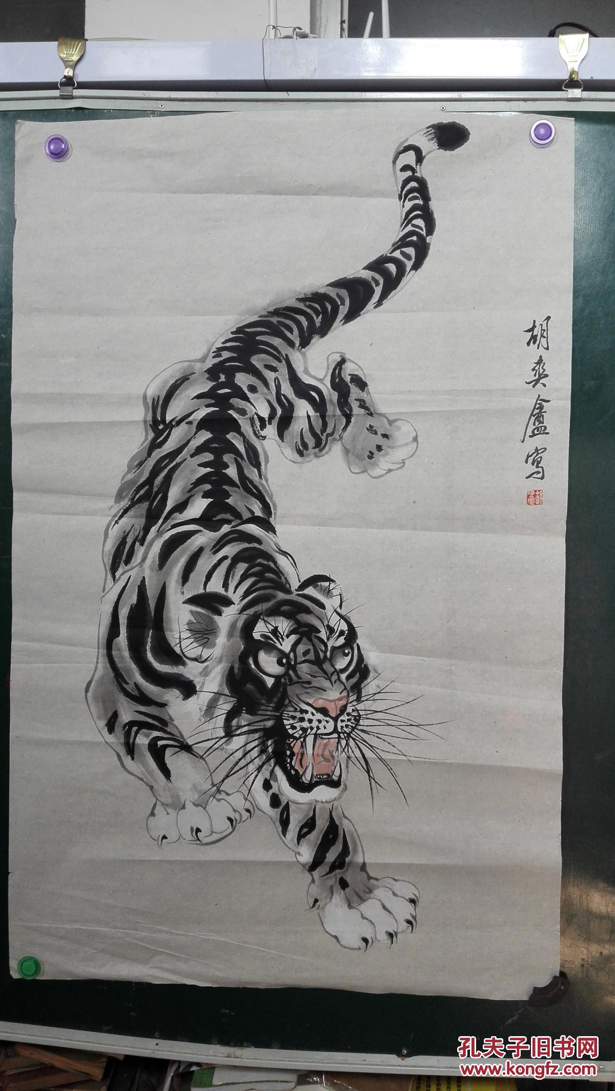 画家胡爽庵,湖北襄阳人.