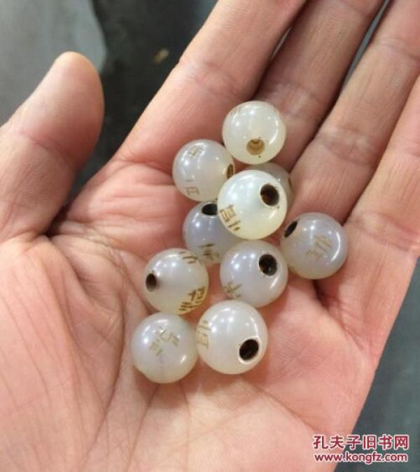收来的老水晶珠子 刻福老珠子
