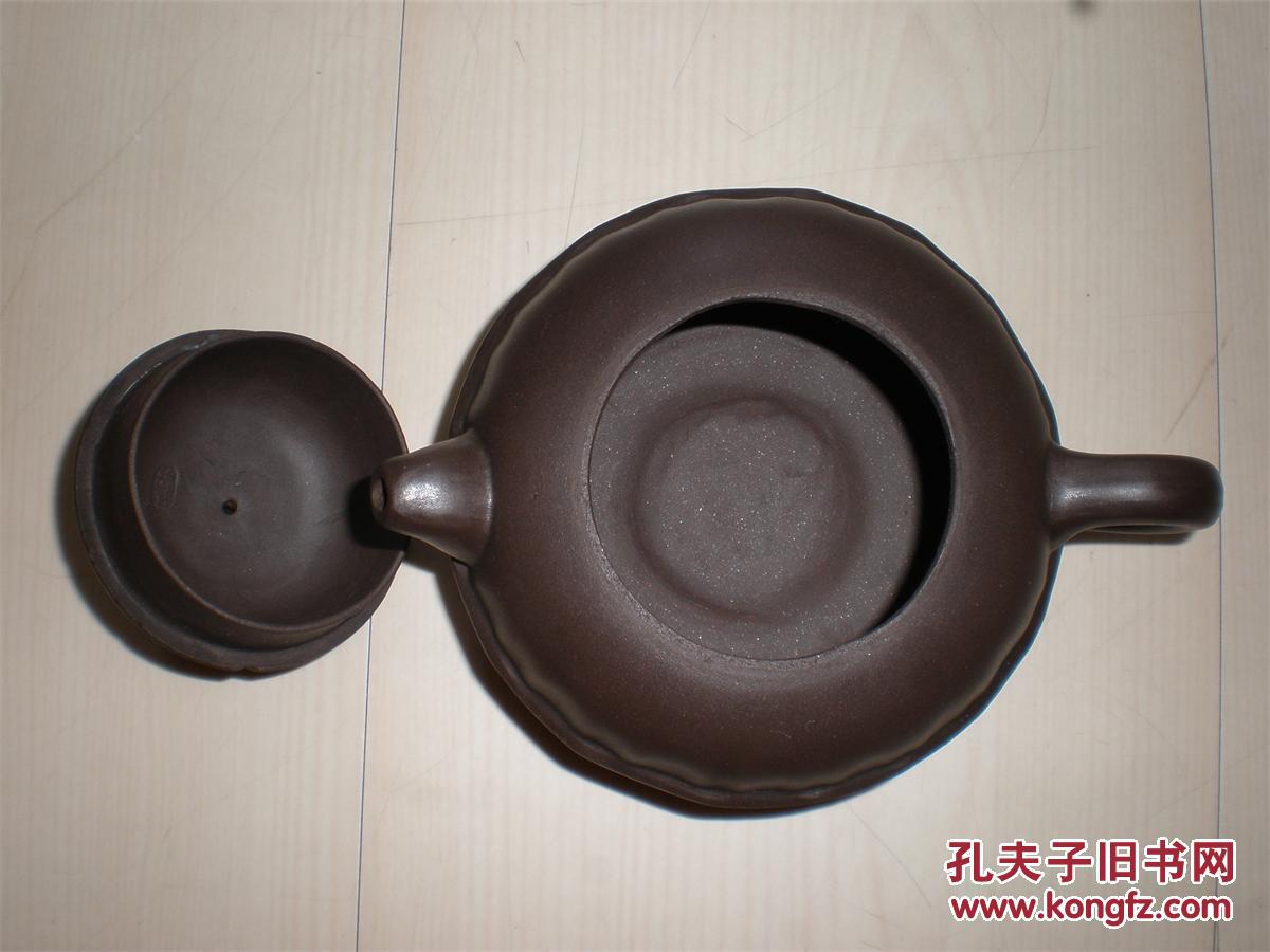 收藏名家九十年代老紫砂壶:原矿老紫泥纯手工惠其芳款中腰掐筋台湾