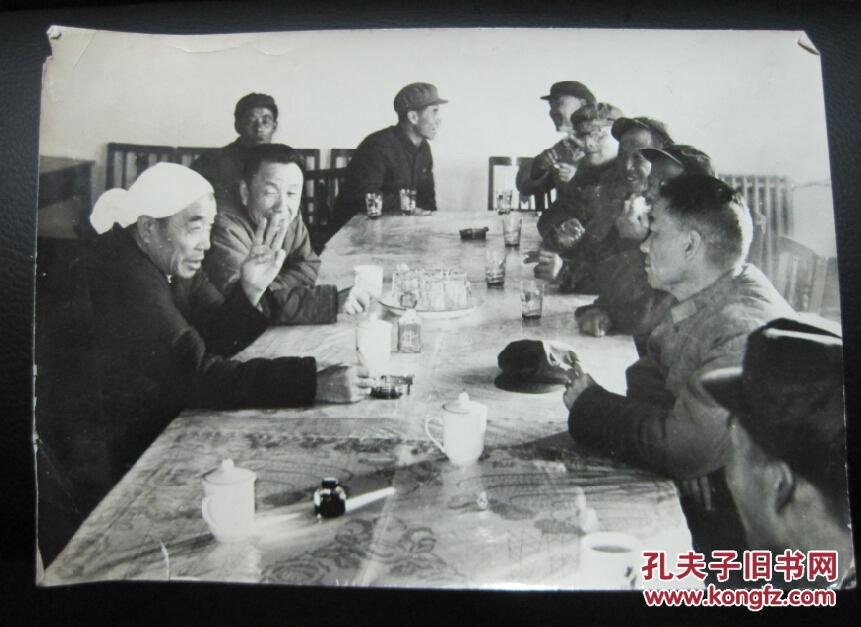 陈永贵开会原版老照片一张【保老,20x14厘米】
