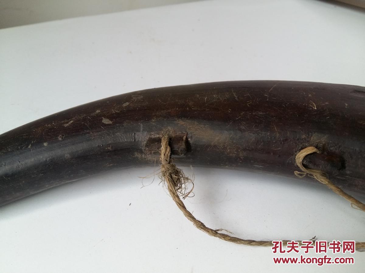 老猎人老牛角火药筒//3577 拍品编号:23413637