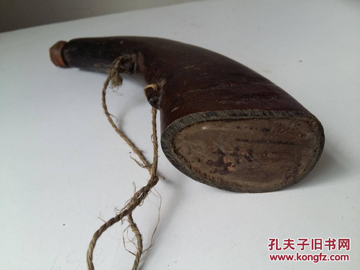 老猎人老牛角火药筒//3577 拍品编号:23413637