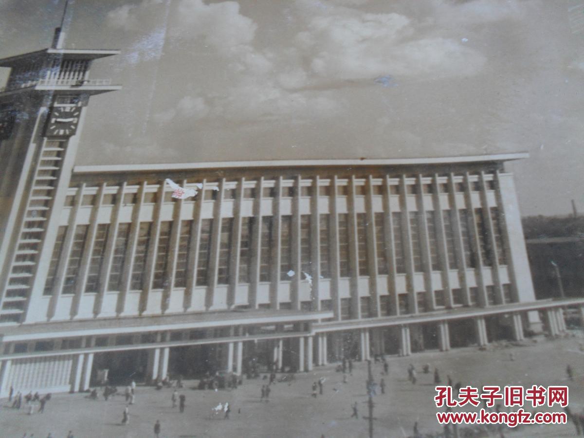 原版特大老照片(齐齐哈尔市老火车站)老照片的魅力恰恰记录了心灵
