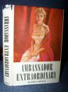 美国女文学家、剧作家卢斯著《非凡大使》 1956年纽约出版