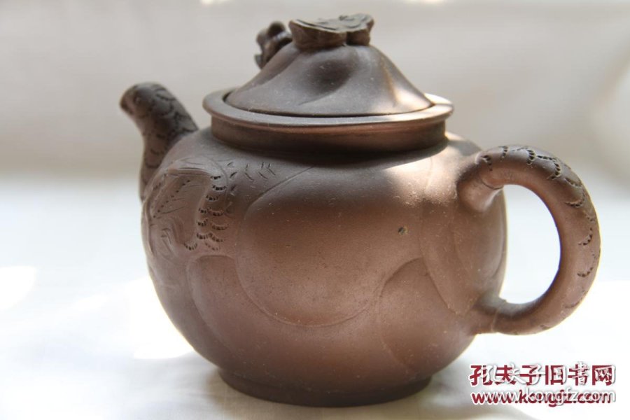 老艺人 王爱仙款 鱼化龙紫砂壶