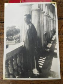 民国时期照片――身穿长袍学生