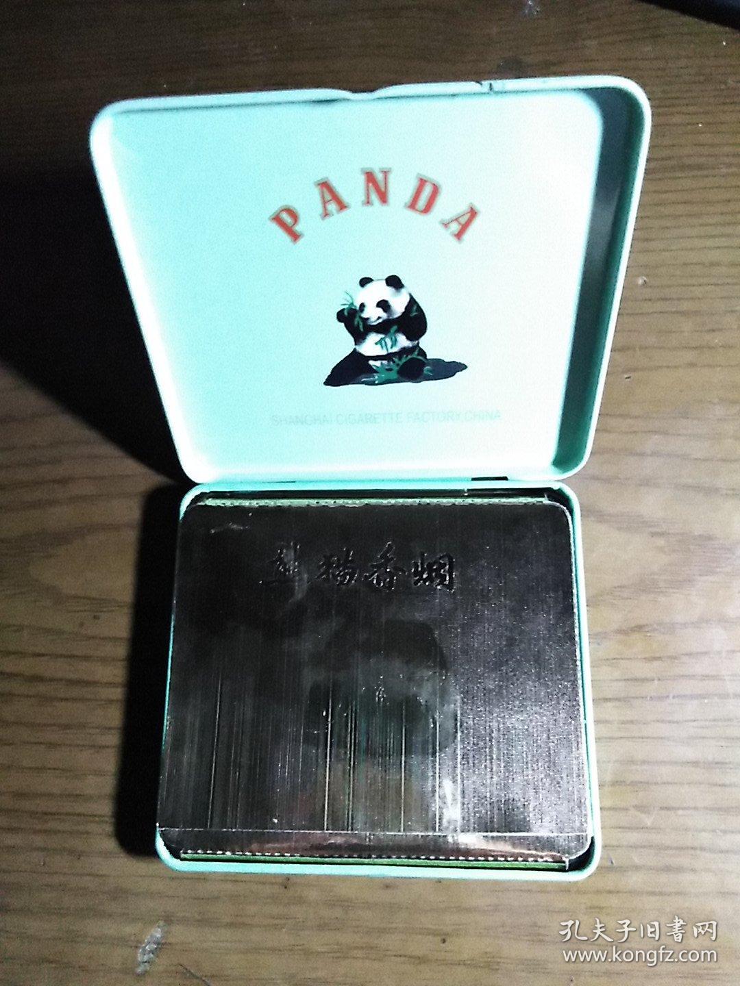 熊猫香烟铁盒