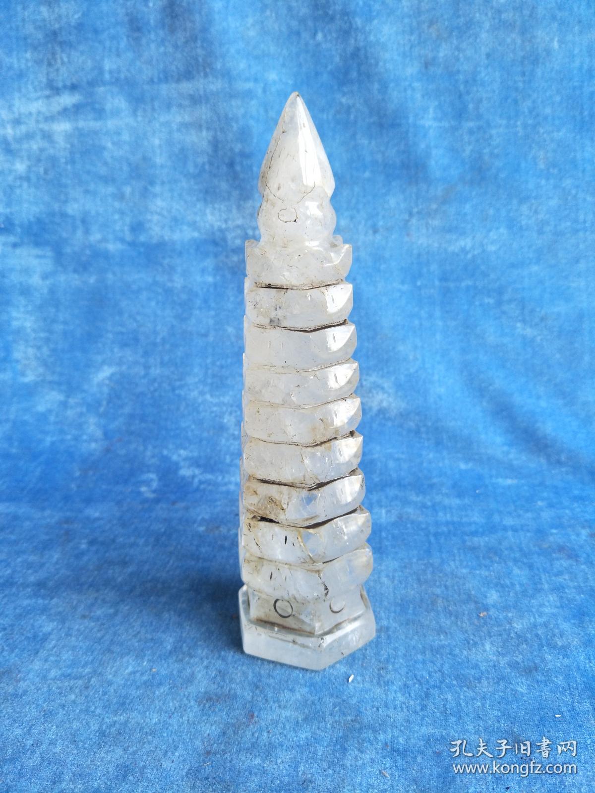 老物件,原包浆,天然水晶塔,灯下棉丝清晰可见,整体浮雕,重约1斤多