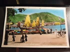 香港五十年代手填色香港仔漁船老照片一張