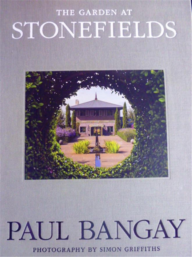 英文原版       The Garden at Stonefields       花园建筑景观