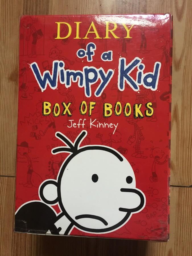 DIARY of a Wimpy Kid Box of Books 1-5 盒装五册