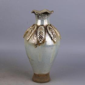 唐代银光窑金银釉堆雕花口观音瓶
