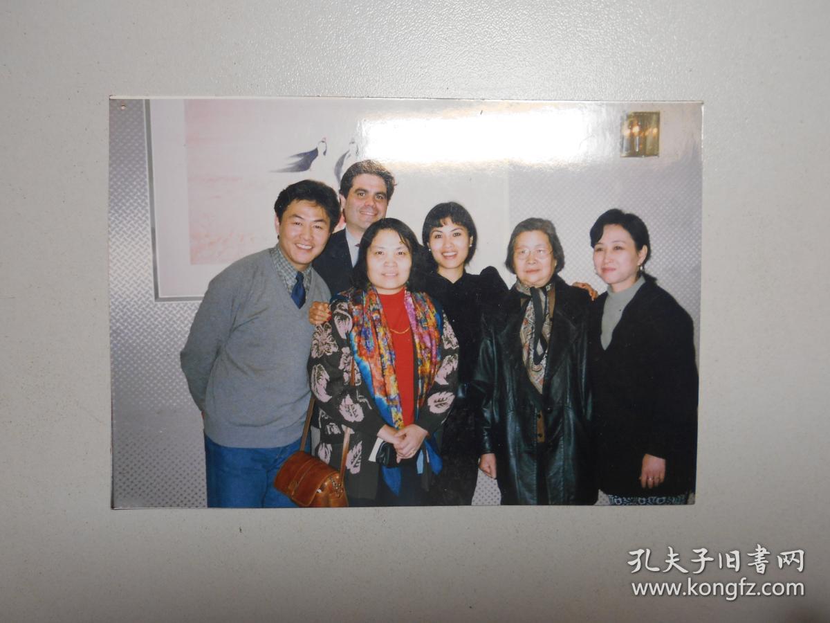 名人照片著名相声演员常贵德与家人和朋友合影9张
