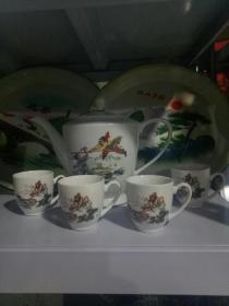 孙悟空三打白骨精，茶壶一只，茶杯四只，无残，图案精美，合售600元