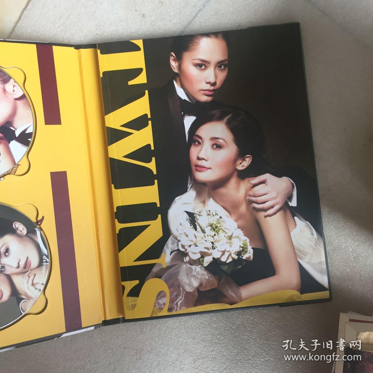 twins(写真集)完美影音珍藏特典--我们相爱6年(附2张光盘)