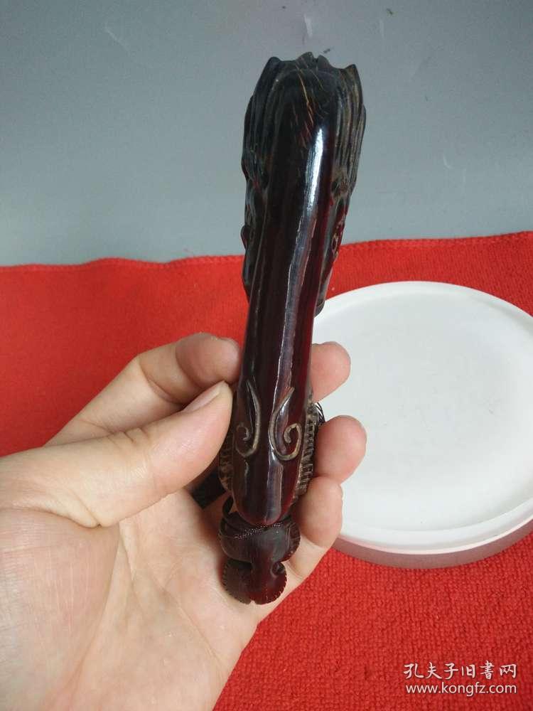 清代传世老牛角龙头手把件.