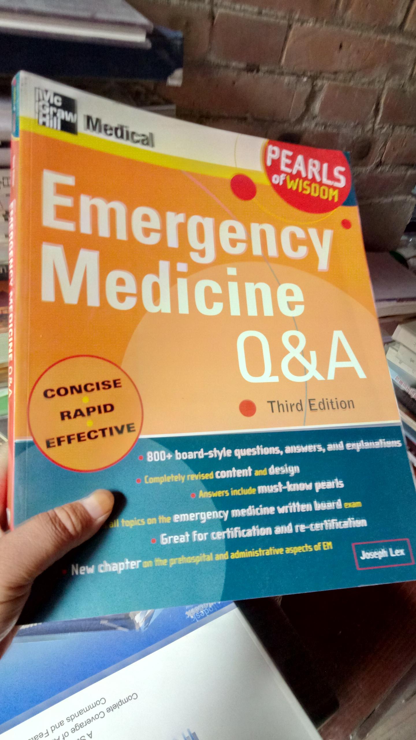 Emergency Medicine Q&A: Pearls of Wisdom, Third Edition [平装]