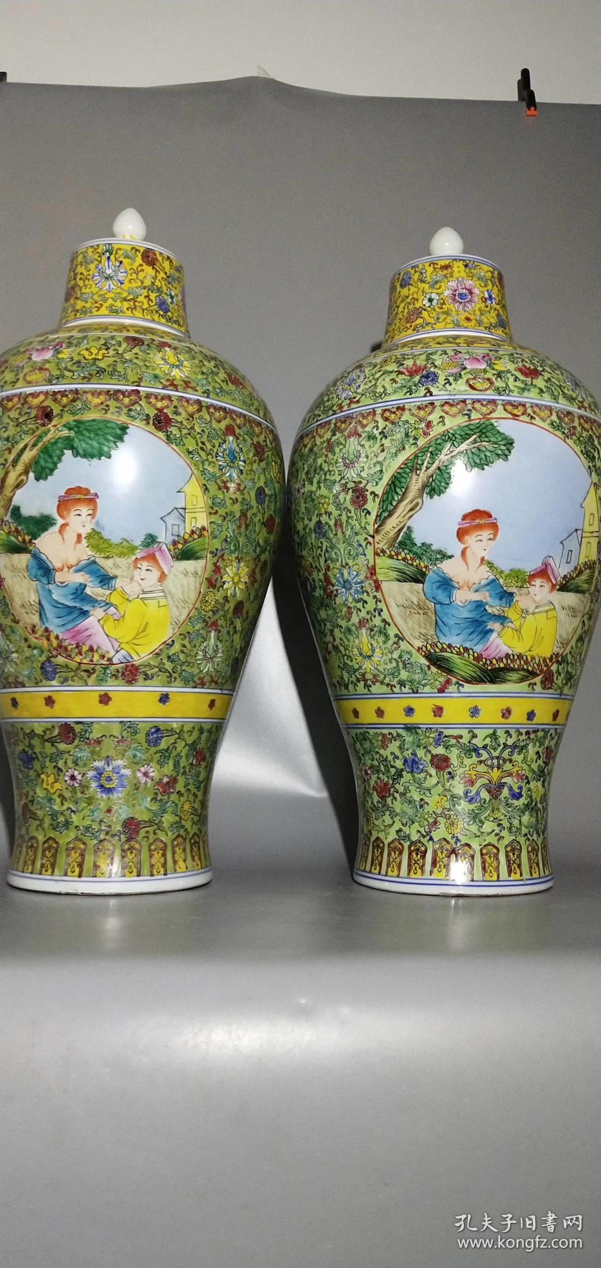 大清乾隆珐琅彩手绘大赏瓶一对