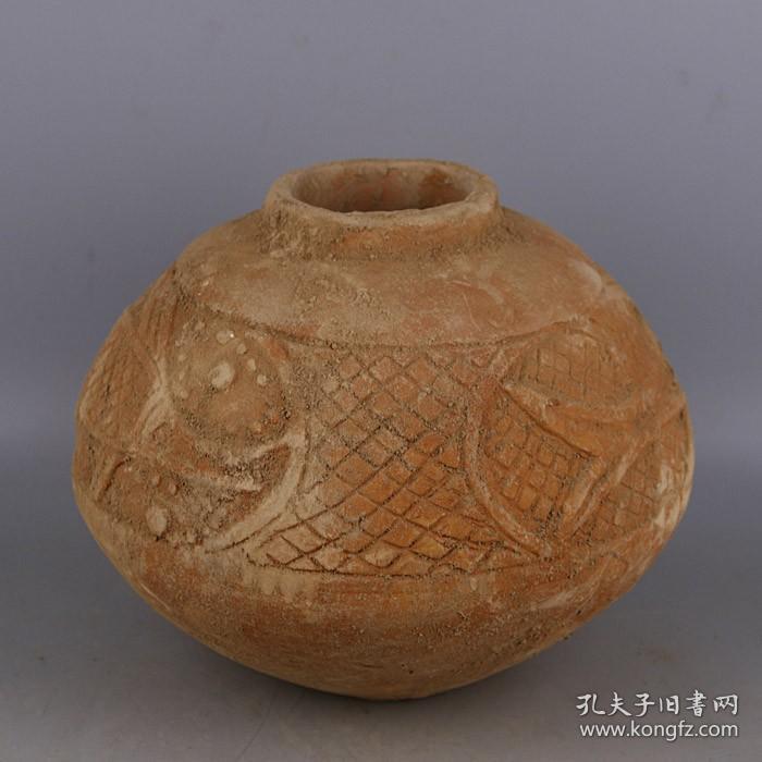 汉代马家窑手工雕刻鱼纹罐子