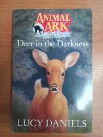 英文原版书：Deer in the Darkness （Animal Ark Hauntings #9）
