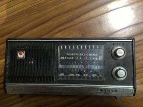 上海 红灯牌收音机 品相见图