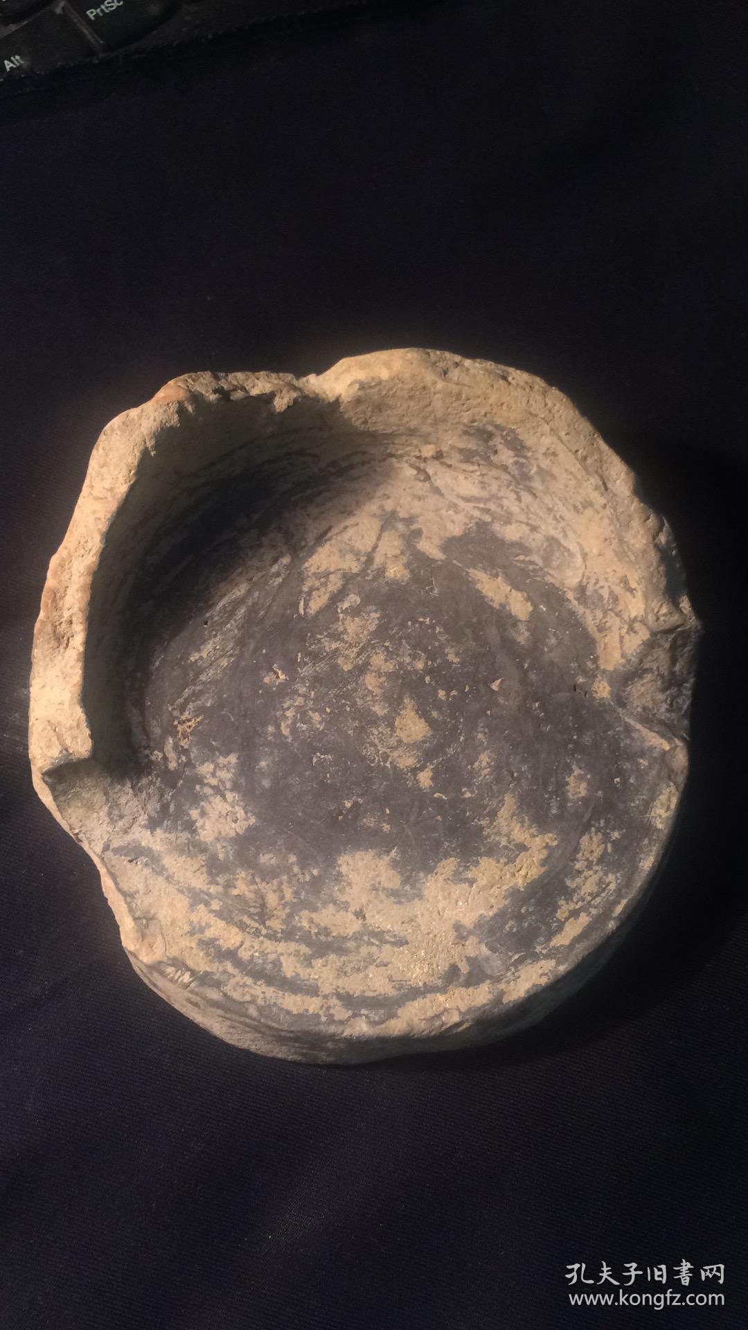 南朝灰陶花瓣纹瓦当(南京市区工地出土)