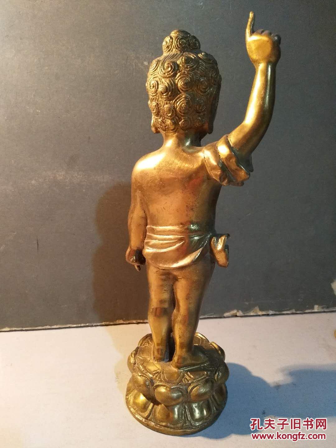 鎏金铜佛像指天画地