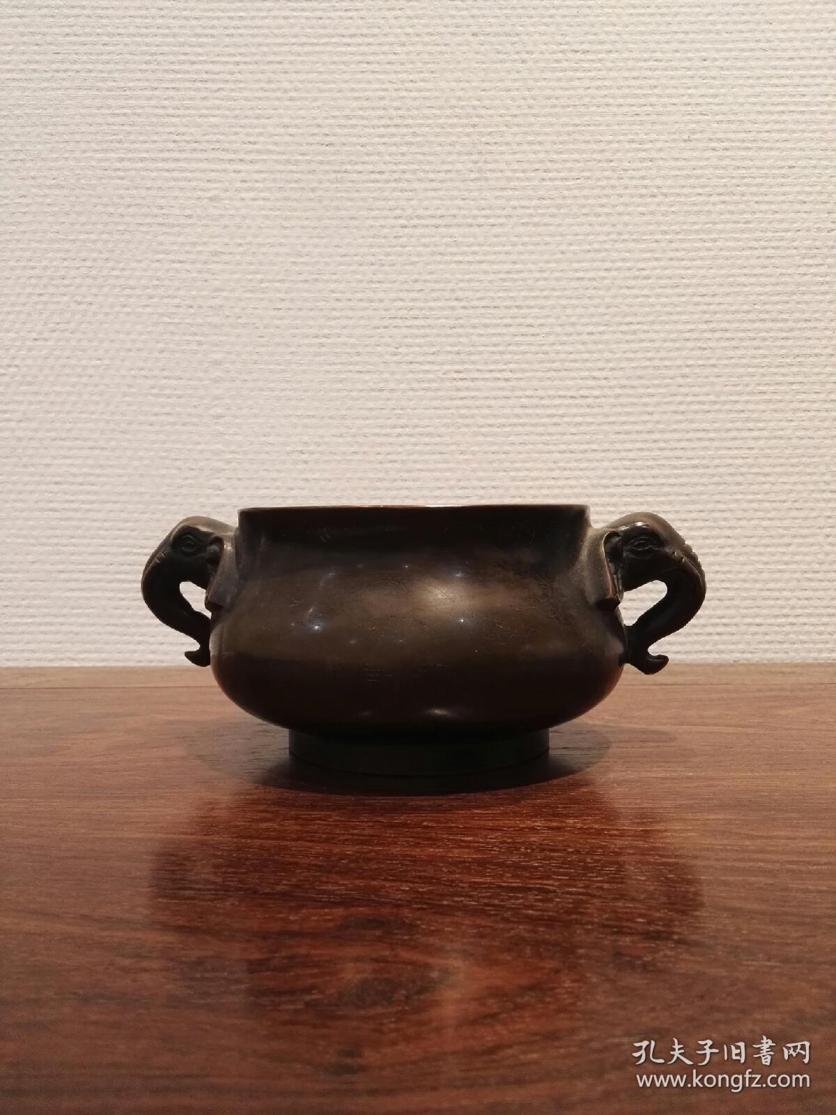 石叟款象耳戗银铜香炉